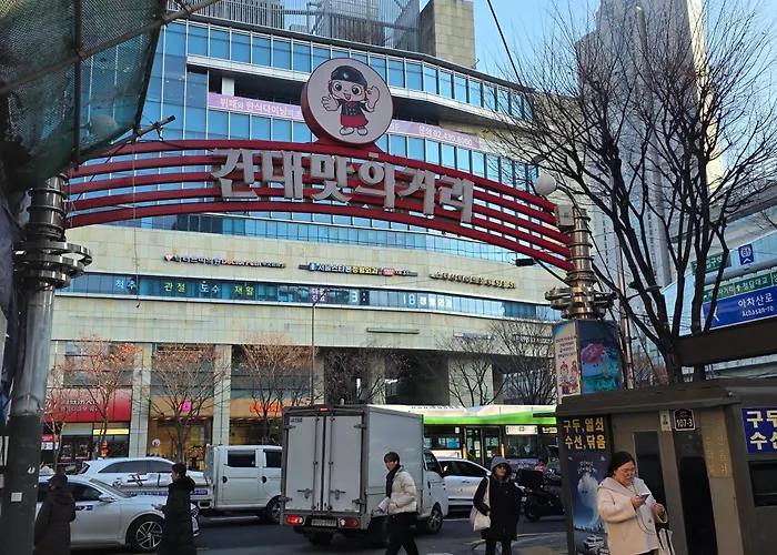 건대역5분 성수 감성숙소 5 Min Walk To Konkok Univ Station # 6-minute Walk To Airport Limousine # Seongsu Cafe Street Walking Tour Hotspots & Pop-up Stores #seoul Forest # Thukseom River Park #kspo # Coex #gangnam ソウル特別市